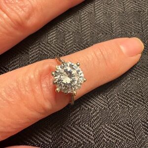 Sterling Silver Dominique Ring (size 7)